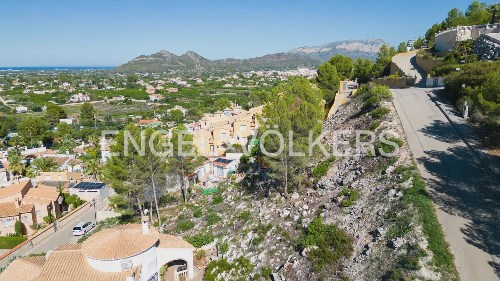 3 slaapkamer Villa te koop in Pedreguer met garage - € 595.000 (Ref: 9898314)