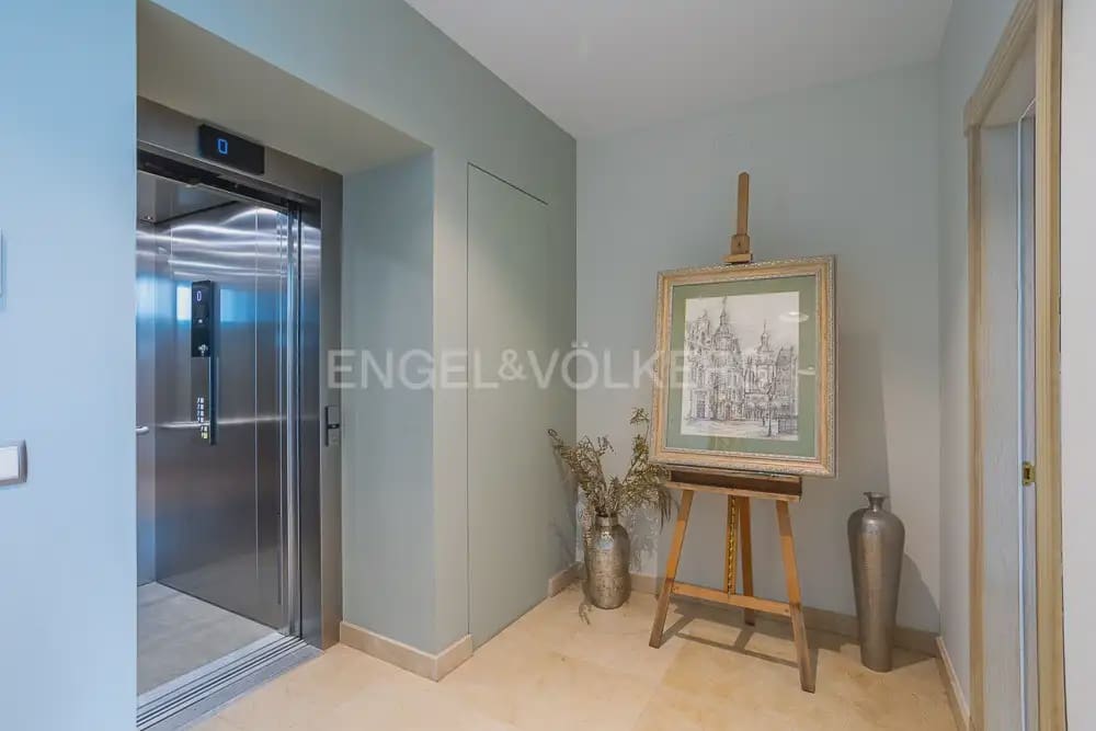Villa/Maison de 4 chambres à louer à Denia avec piscine garage - 7 000 € (Ref: 9898315)