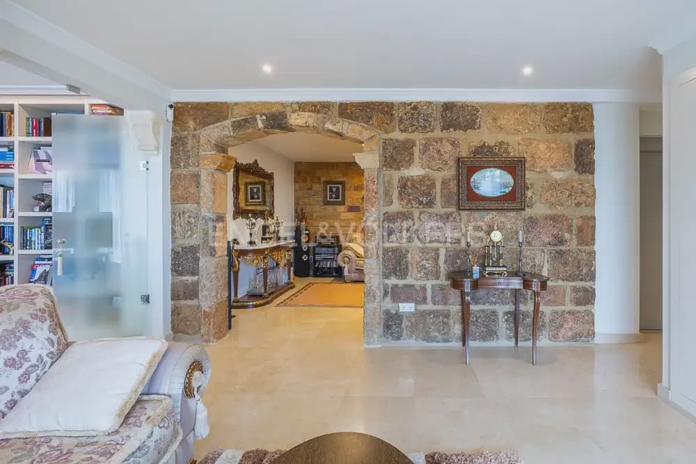 Villa/Maison de 4 chambres à louer à Denia avec piscine garage - 7 000 € (Ref: 9898315)
