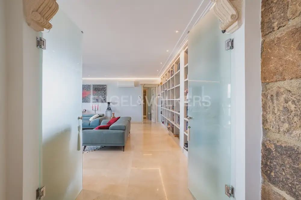 Villa/Maison de 4 chambres à louer à Denia avec piscine garage - 7 000 € (Ref: 9898315)