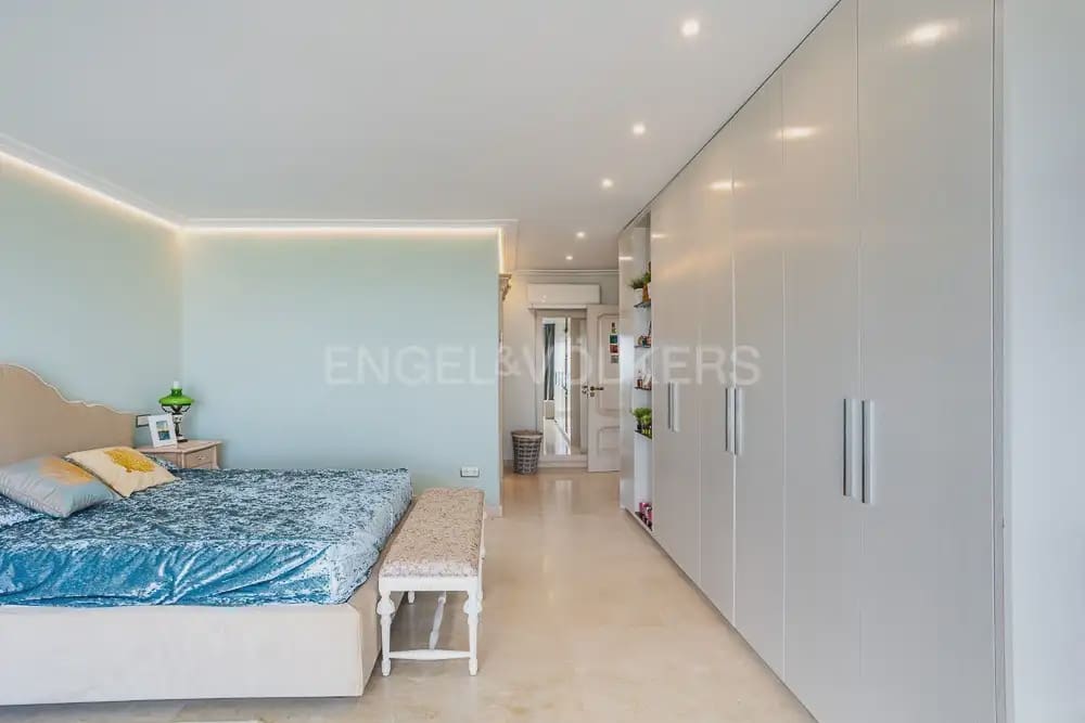 Villa/Maison de 4 chambres à louer à Denia avec piscine garage - 7 000 € (Ref: 9898315)