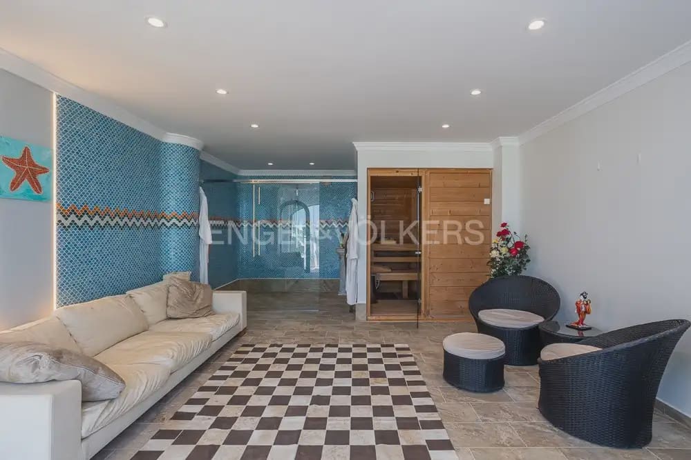 Villa/Maison de 4 chambres à louer à Denia avec piscine garage - 7 000 € (Ref: 9898315)