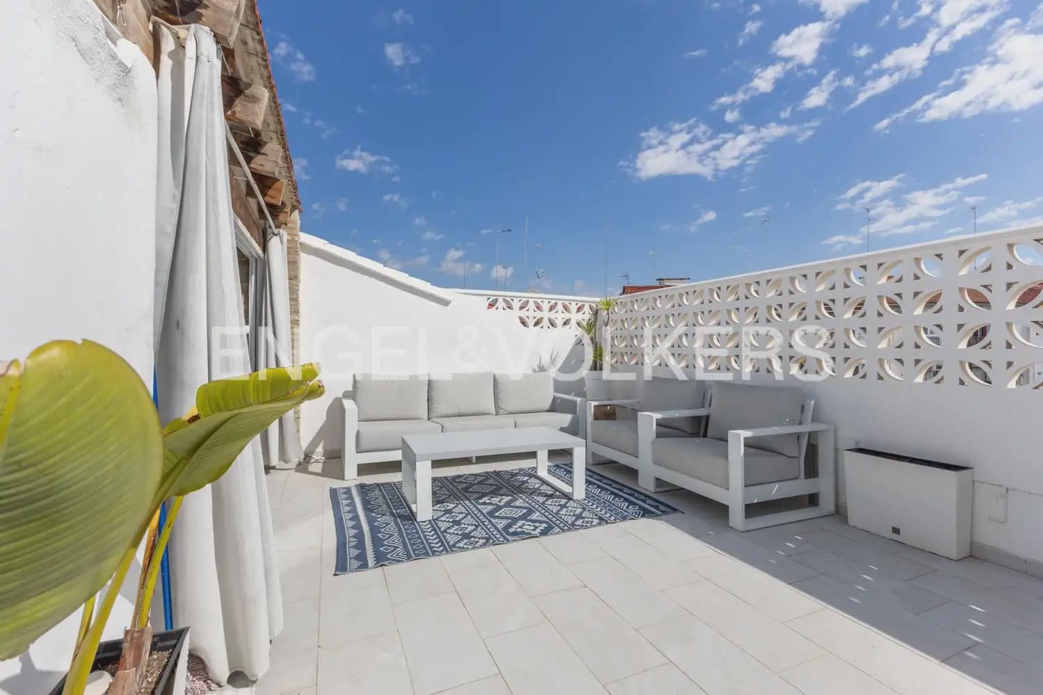 2 Zimmer Penthouse zu verkaufen in Valencia Stadt - 750.000 € (Ref: 9898316)
