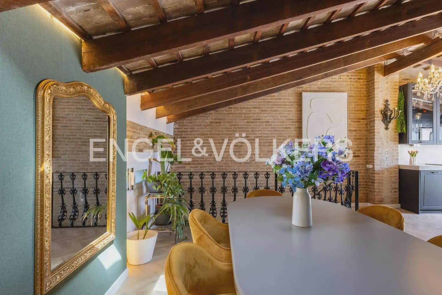 2 Zimmer Penthouse zu verkaufen in Valencia Stadt - 750.000 € (Ref: 9898316)