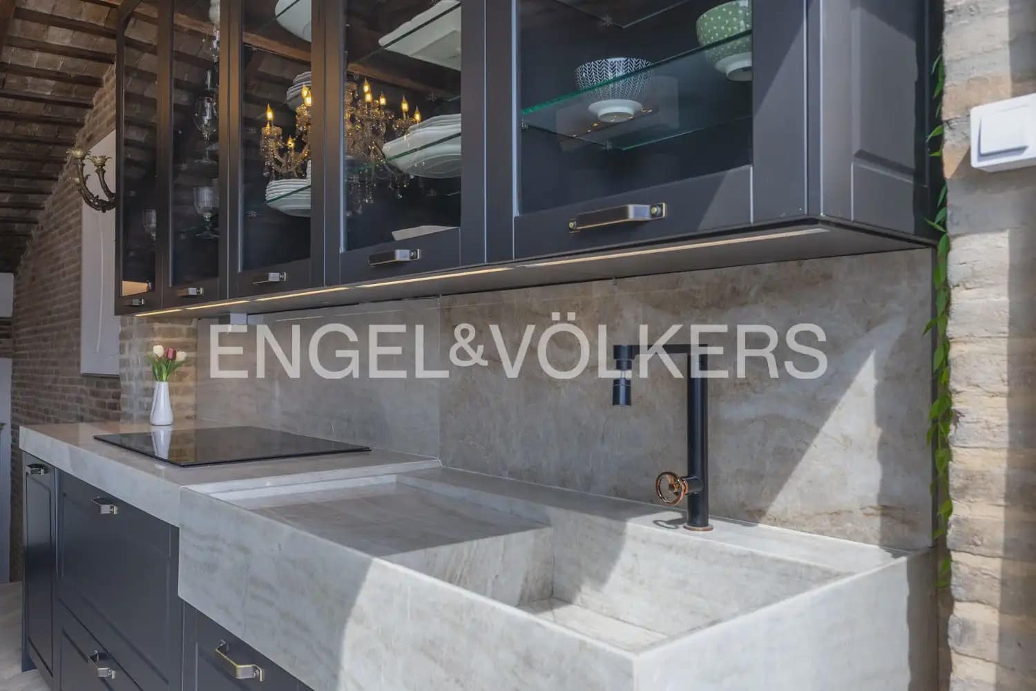 2 Zimmer Penthouse zu verkaufen in Valencia Stadt - 750.000 € (Ref: 9898316)