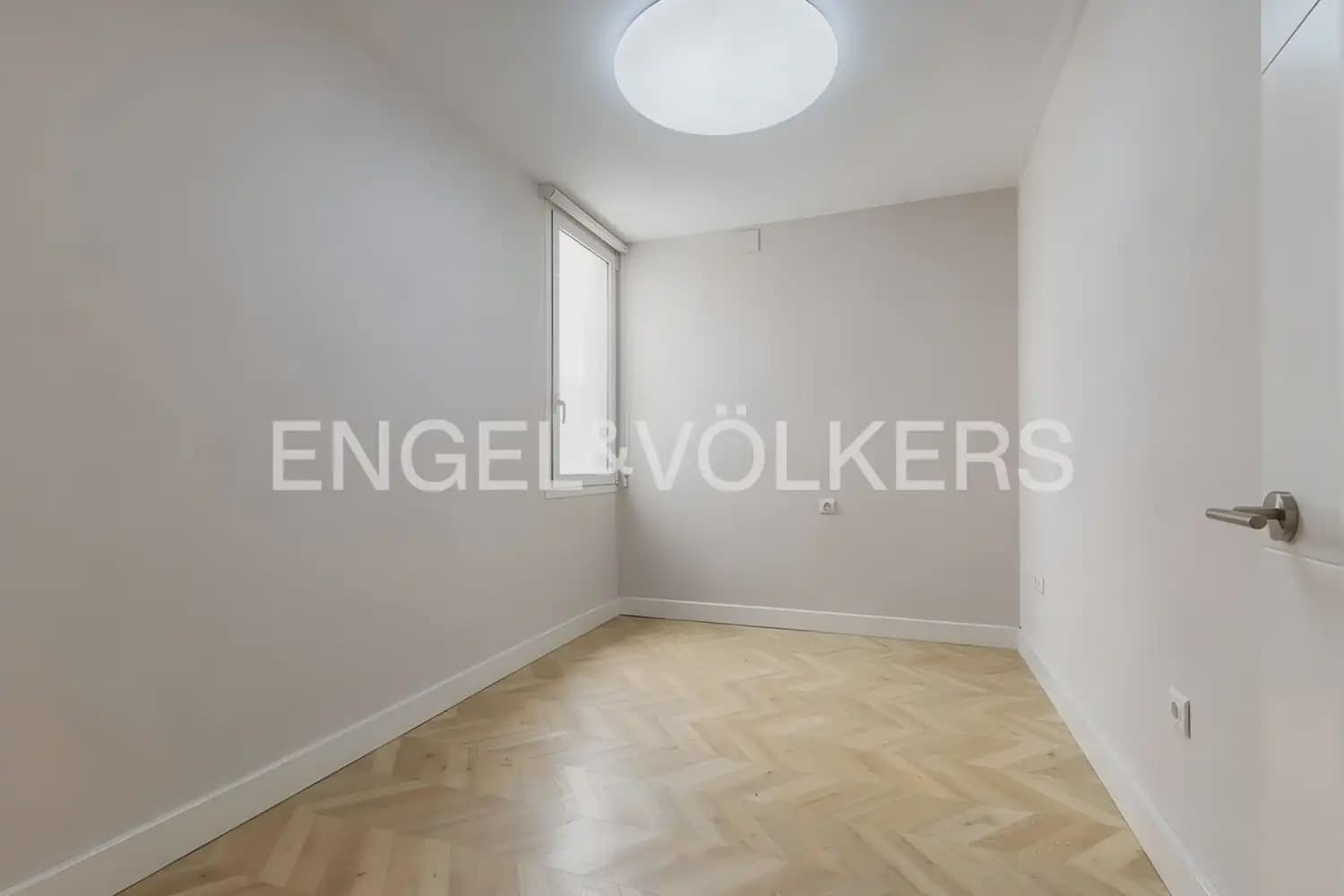 2 Zimmer Penthouse zu verkaufen in Valencia Stadt - 750.000 € (Ref: 9898316)
