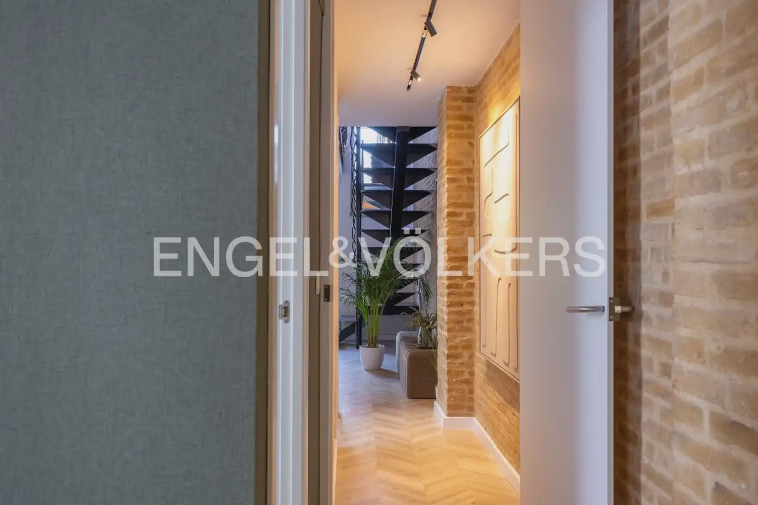2 Zimmer Penthouse zu verkaufen in Valencia Stadt - 750.000 € (Ref: 9898316)