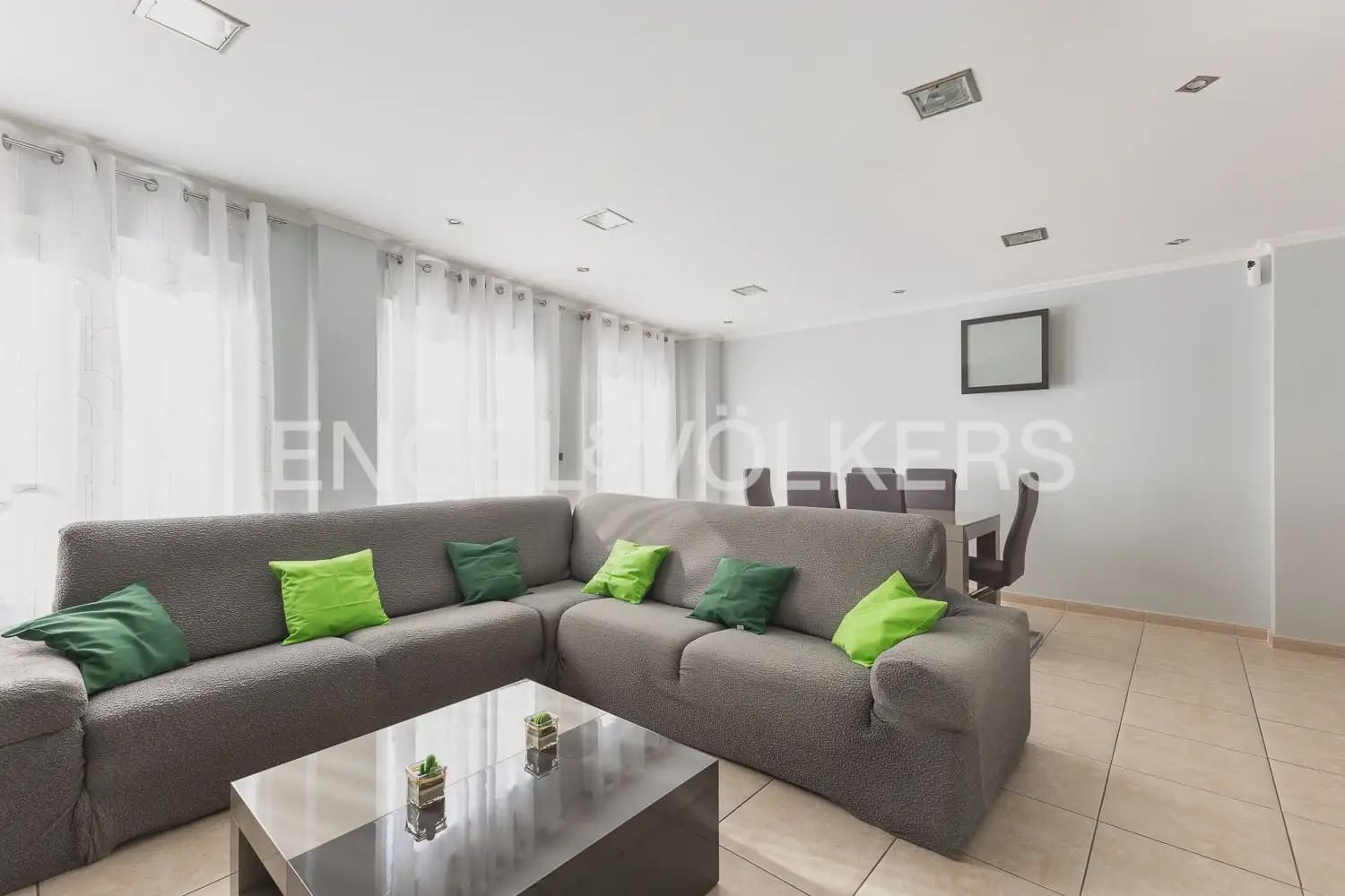3 slaapkamer Huis te koop in La Pobla de Vallbona met garage - € 450.000 (Ref: 9898317)