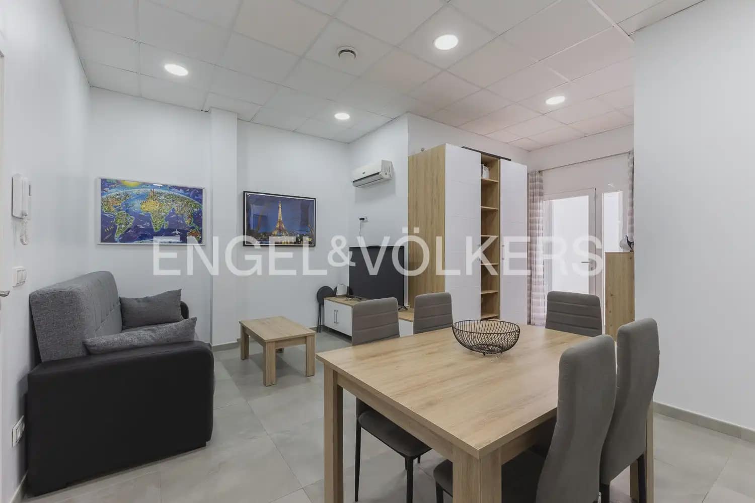3 slaapkamer Huis te koop in La Pobla de Vallbona met garage - € 450.000 (Ref: 9898317)