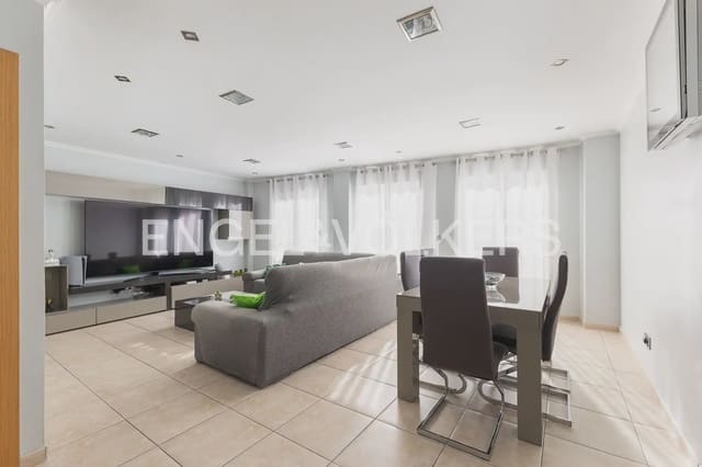 3 slaapkamer Huis te koop in La Pobla de Vallbona met garage - € 450.000 (Ref: 9898317)