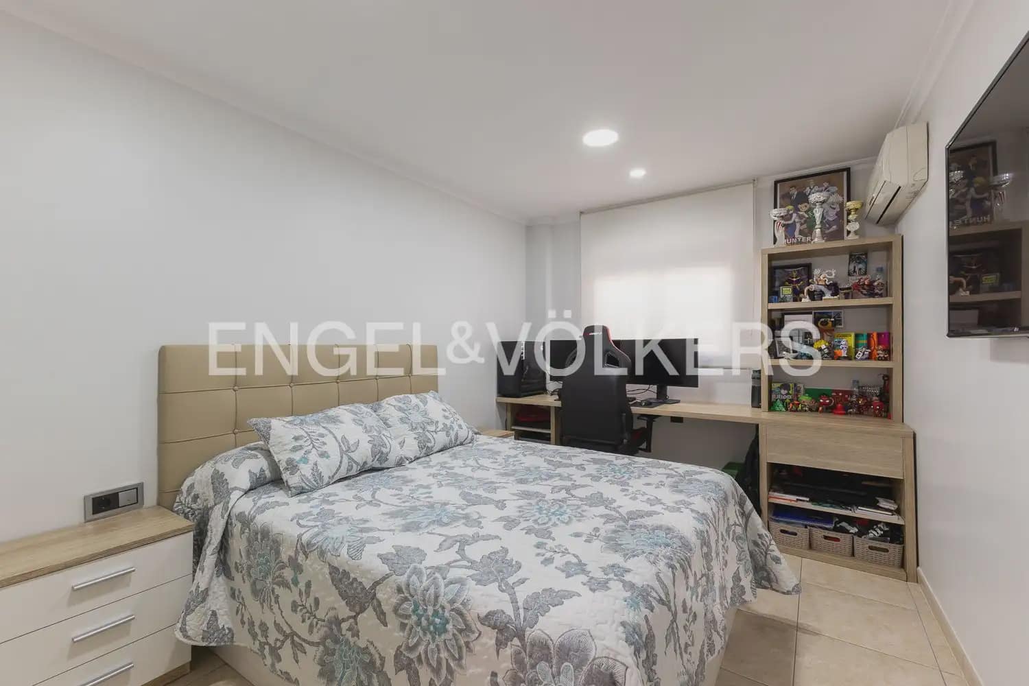 3 slaapkamer Huis te koop in La Pobla de Vallbona met garage - € 450.000 (Ref: 9898317)