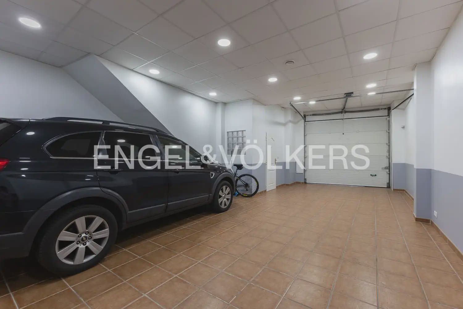 3 slaapkamer Huis te koop in La Pobla de Vallbona met garage - € 450.000 (Ref: 9898317)