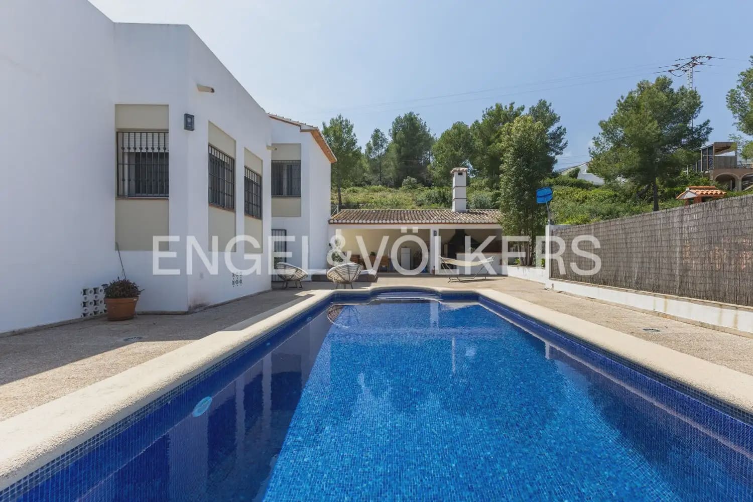 6 sovrum Villa till salu i Denia med pool garage - 1 060 000 € (Ref: 9898319)