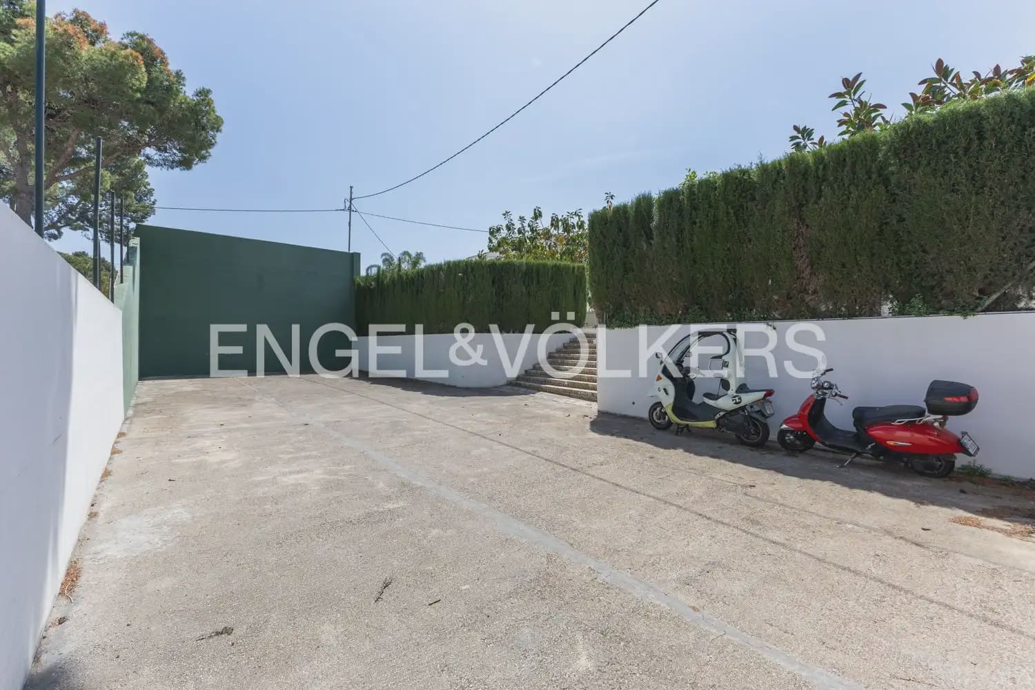 6 sovrum Villa till salu i Denia med pool garage - 1 060 000 € (Ref: 9898319)