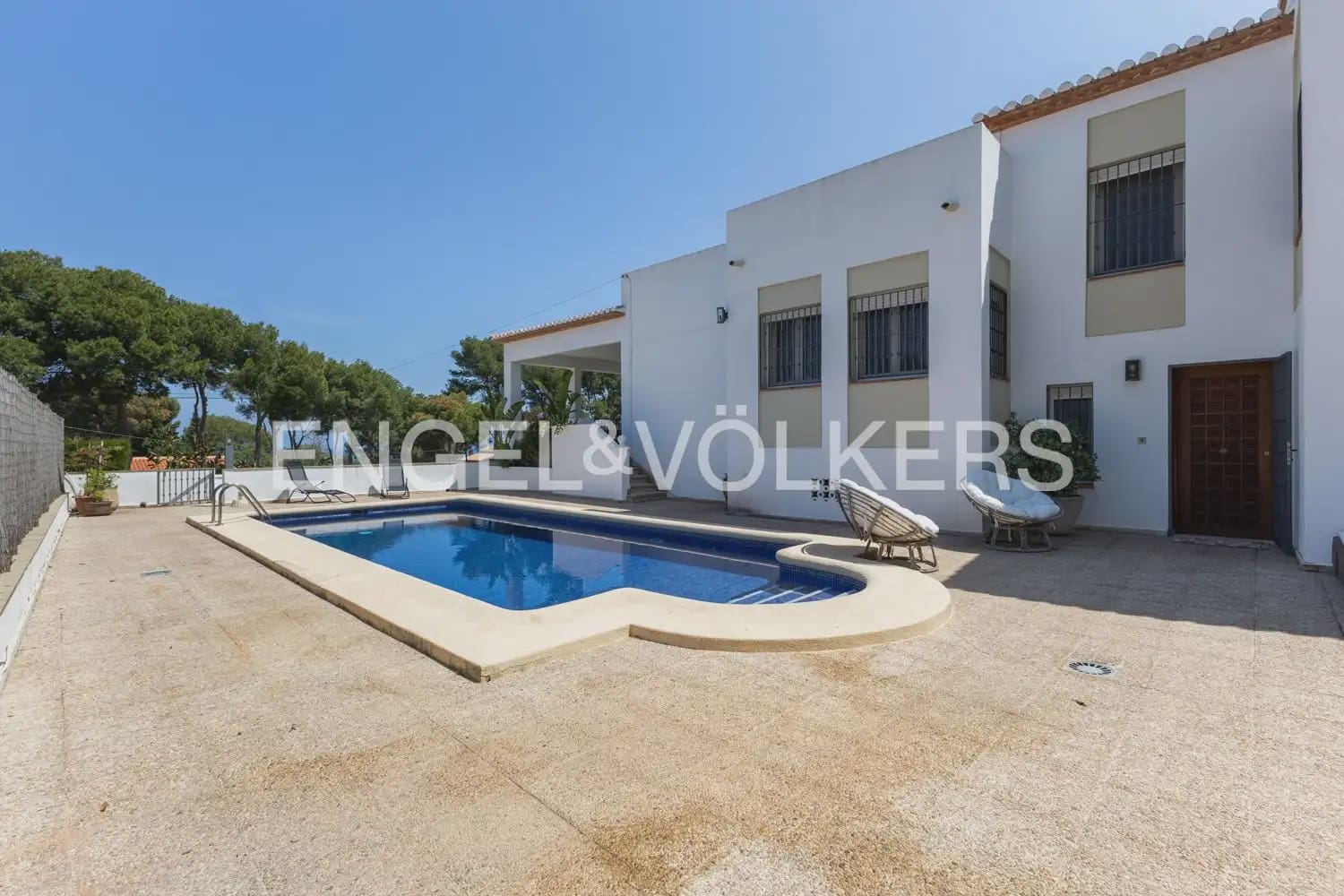 6 sovrum Villa till salu i Denia med pool garage - 1 060 000 € (Ref: 9898319)