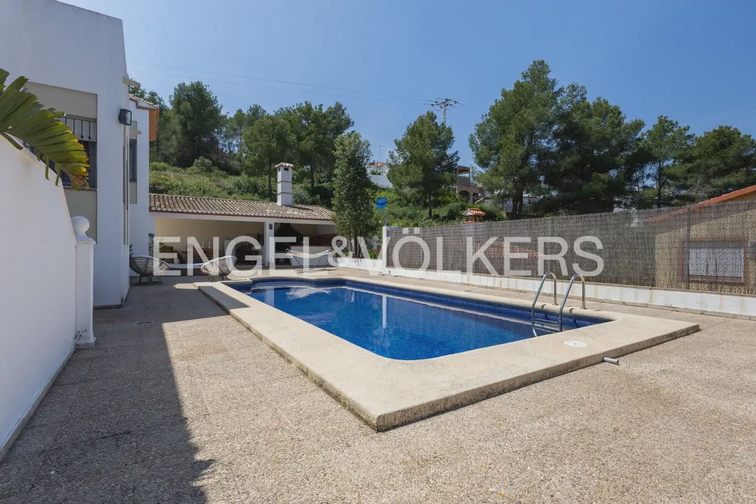 6 sovrum Villa till salu i Denia med pool garage - 1 060 000 € (Ref: 9898319)