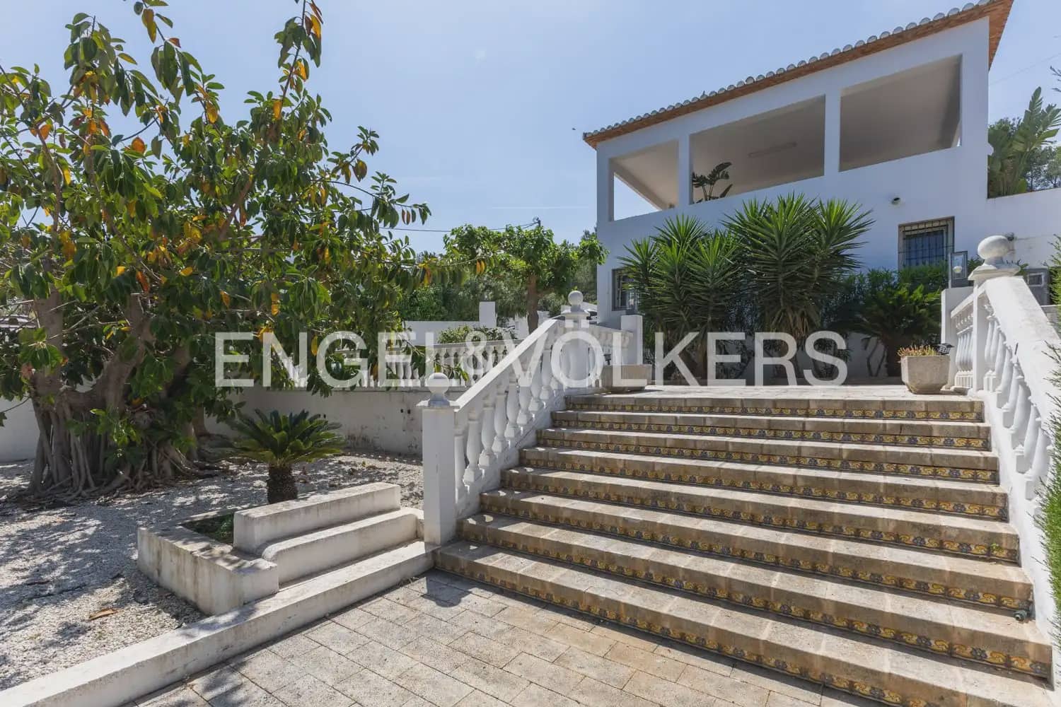 6 sovrum Villa till salu i Denia med pool garage - 1 060 000 € (Ref: 9898319)