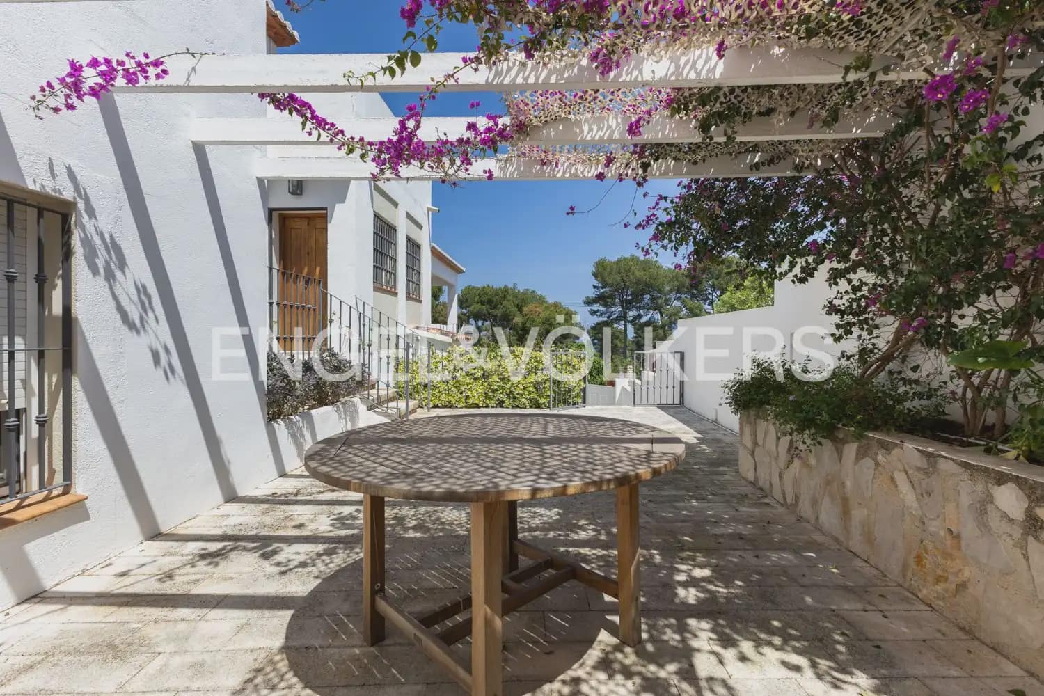 6 sovrum Villa till salu i Denia med pool garage - 1 060 000 € (Ref: 9898319)