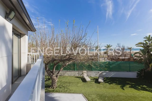 5 sovrum Semi-fristående Villa till salu i Gandia med garage - 818 000 € (Ref: 9898321)