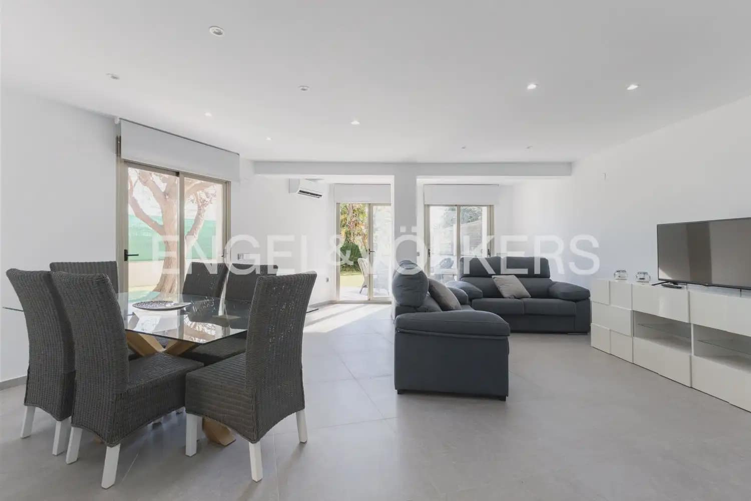 5 sovrum Semi-fristående Villa till salu i Gandia med garage - 818 000 € (Ref: 9898321)