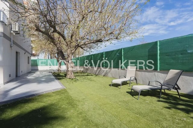 5 sovrum Semi-fristående Villa till salu i Gandia med garage - 818 000 € (Ref: 9898321)