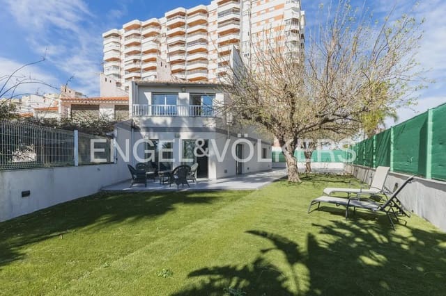 5 sovrum Semi-fristående Villa till salu i Gandia med garage - 818 000 € (Ref: 9898321)