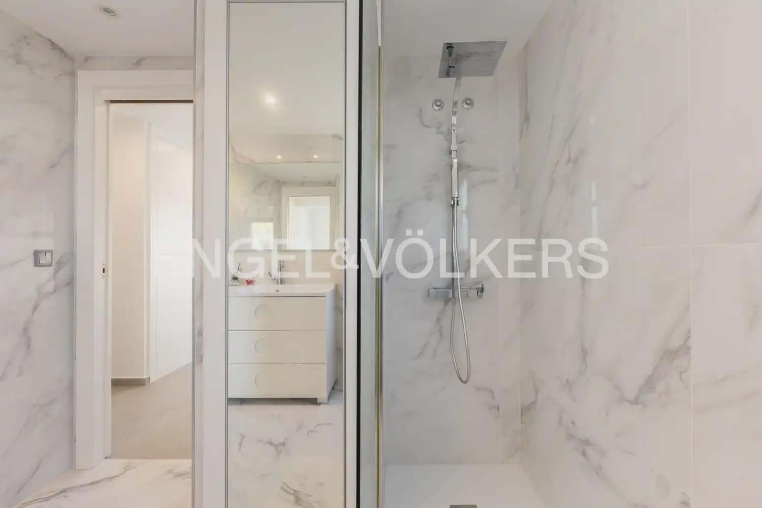 5 sovrum Semi-fristående Villa till salu i Gandia med garage - 818 000 € (Ref: 9898321)