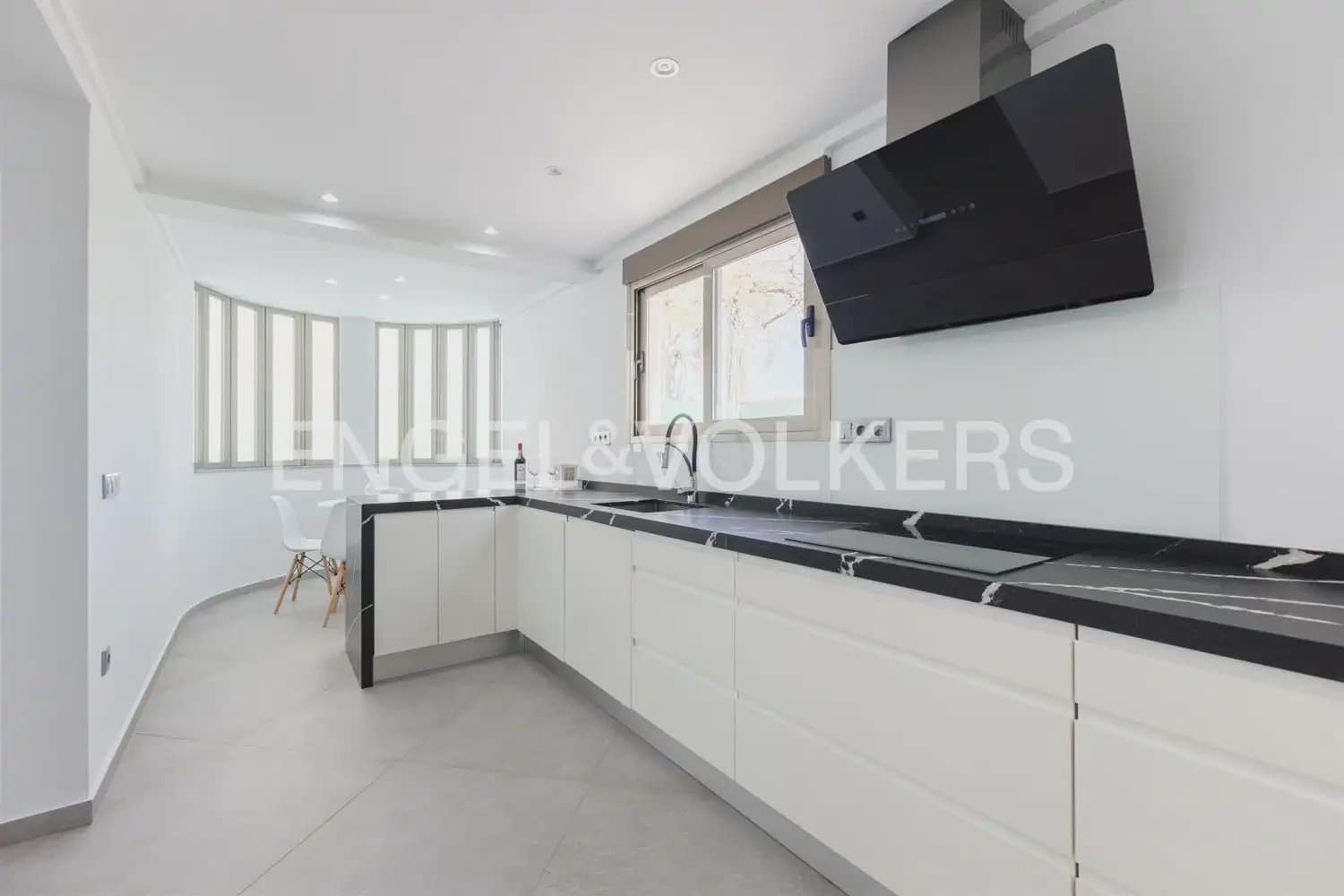 5 sovrum Semi-fristående Villa till salu i Gandia med garage - 818 000 € (Ref: 9898321)