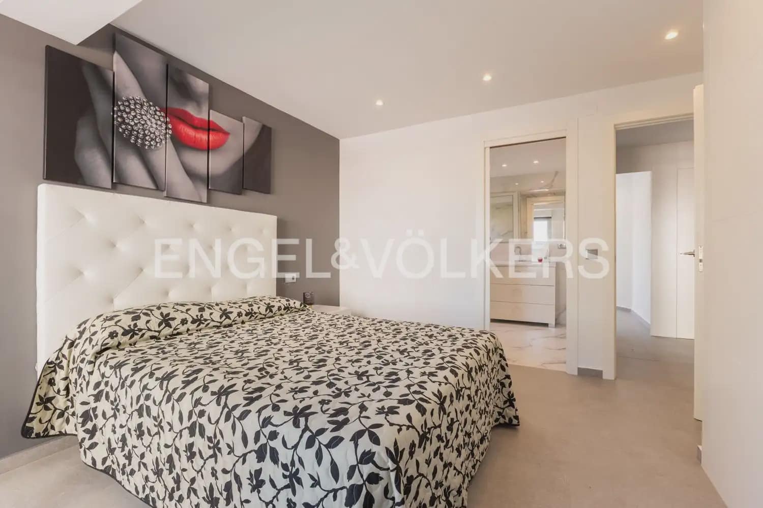 5 sovrum Semi-fristående Villa till salu i Gandia med garage - 818 000 € (Ref: 9898321)