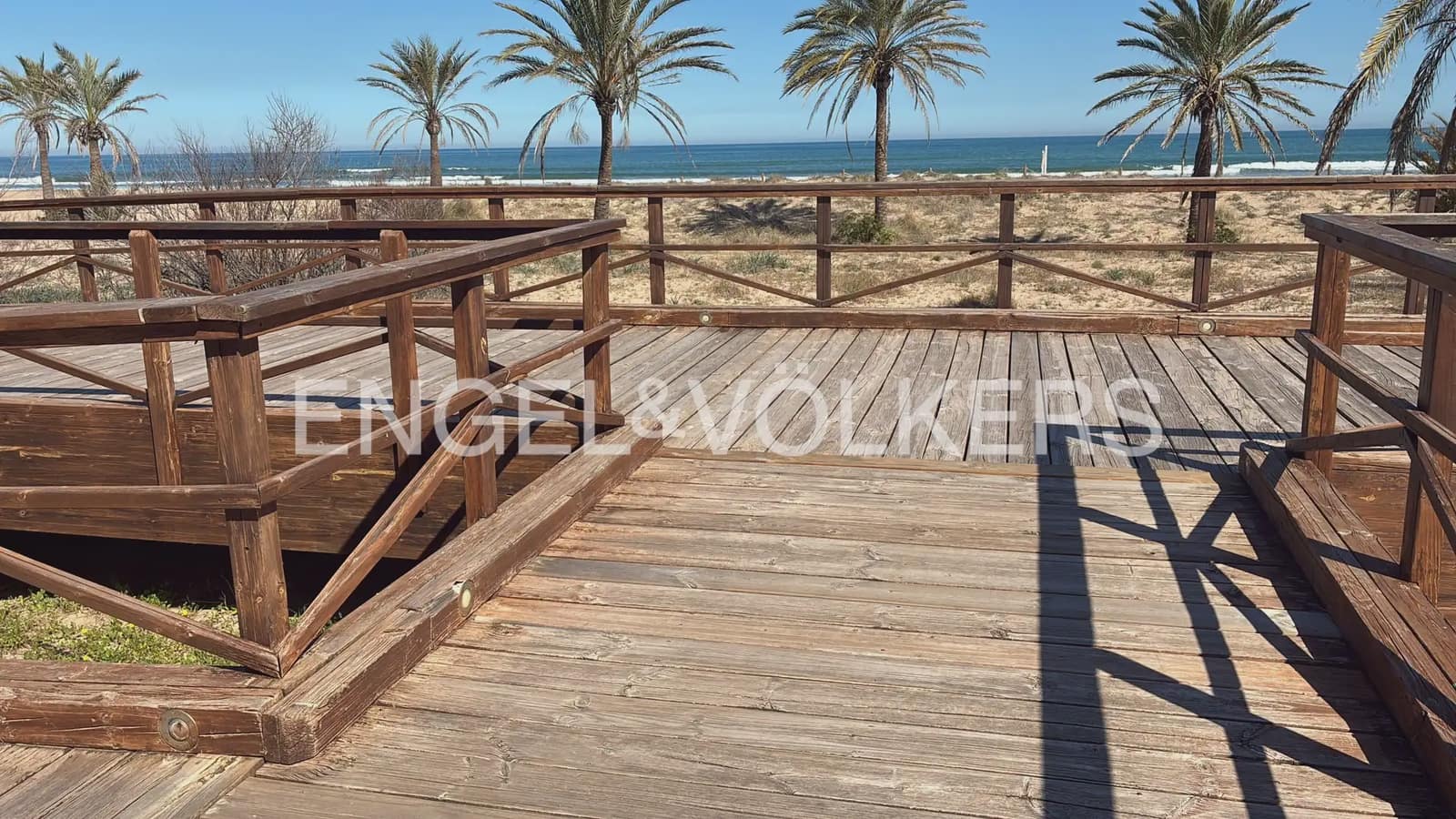 5 sovrum Semi-fristående Villa till salu i Gandia med garage - 818 000 € (Ref: 9898321)