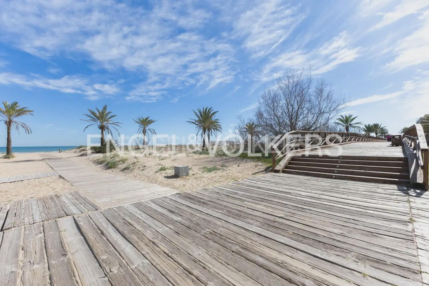 5 sovrum Semi-fristående Villa till salu i Gandia med garage - 818 000 € (Ref: 9898321)