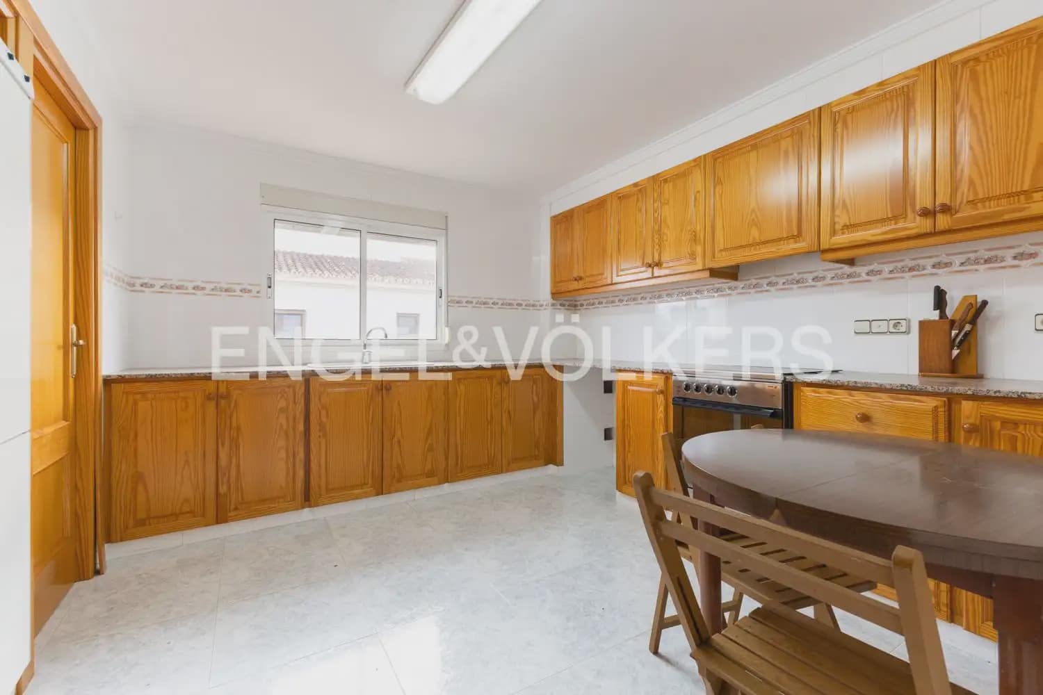 3 Zimmer Villa zu verkaufen in Oliva mit Garage - 380.000 € (Ref: 9898322)