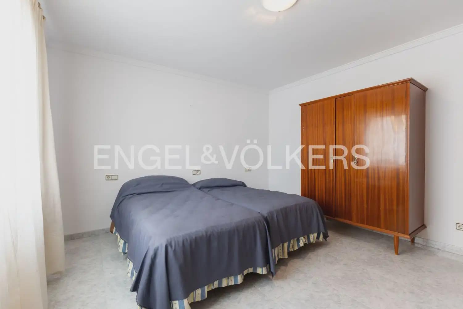 3 Zimmer Villa zu verkaufen in Oliva mit Garage - 380.000 € (Ref: 9898322)