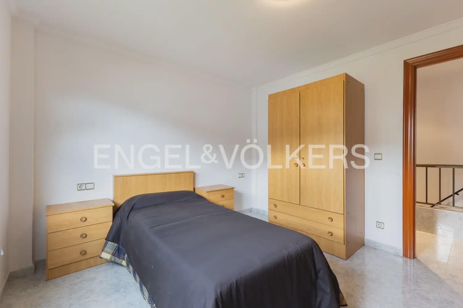 3 Zimmer Villa zu verkaufen in Oliva mit Garage - 380.000 € (Ref: 9898322)