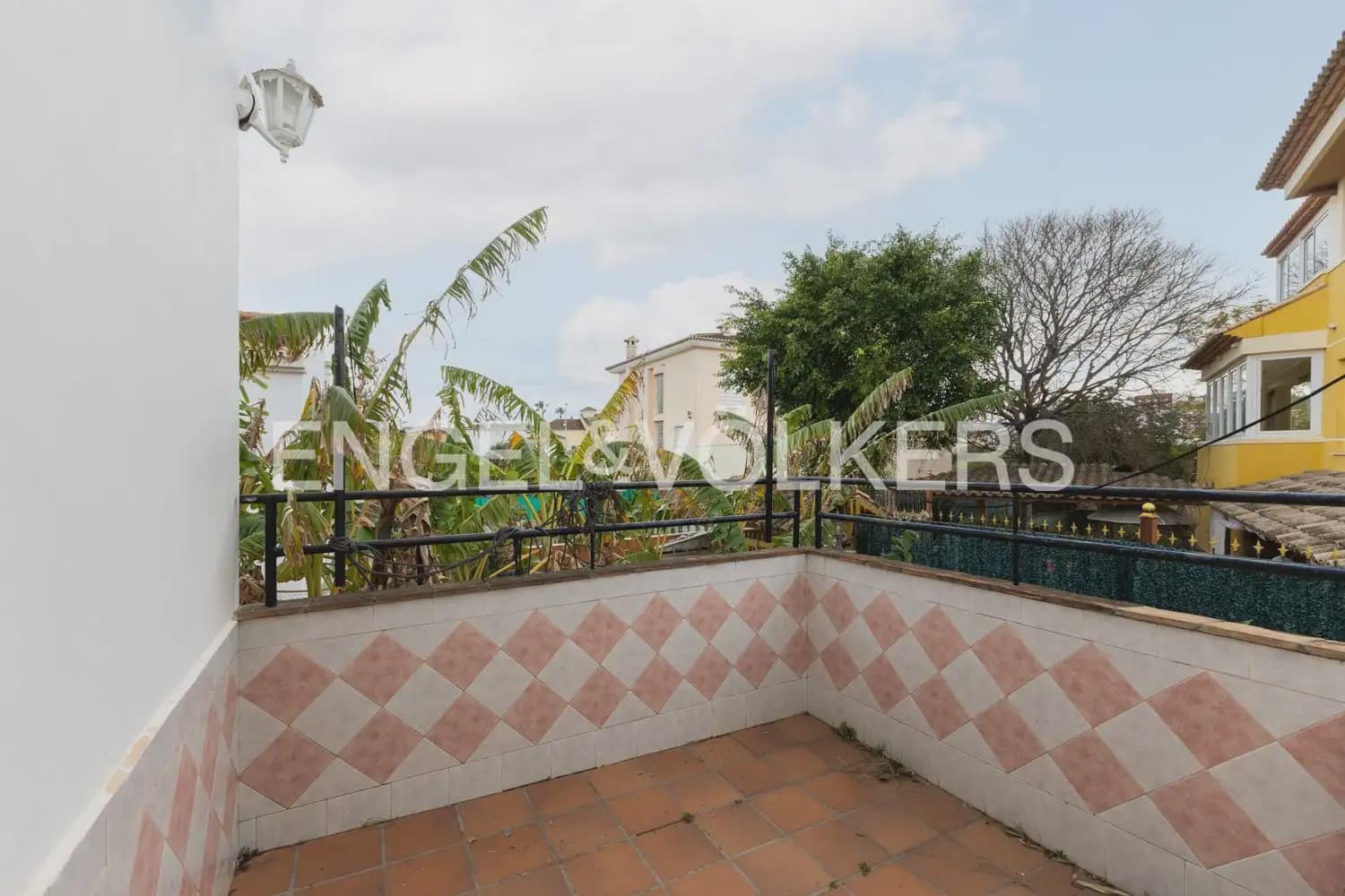 3 Zimmer Villa zu verkaufen in Oliva mit Garage - 380.000 € (Ref: 9898322)