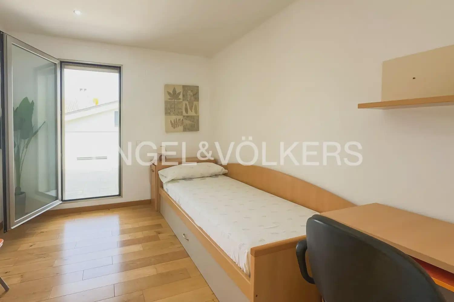 4 bedroom Villa for rent in Sagunto / Sagunt with pool garage - € 3,000 (Ref: 9898323)