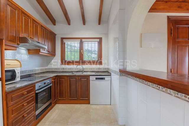 Chalet de 3 habitaciones en Pego en venta con piscina garaje - 429.000 € (Ref: 9898324)