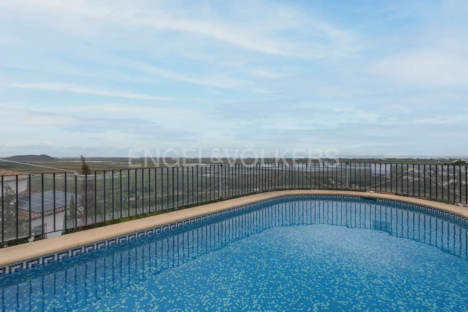 3 soveværelse Villa til salg i Pego med swimmingpool garage - € 429.000 (Ref: 9898324)