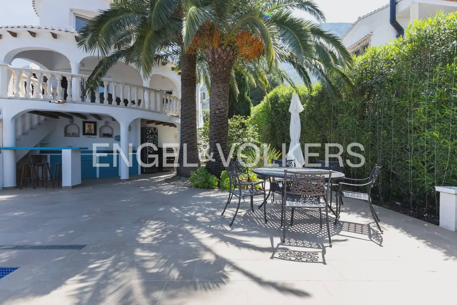 5 soverom Villa til salgs i Denia med garasje - € 895 000 (Ref: 9898325)