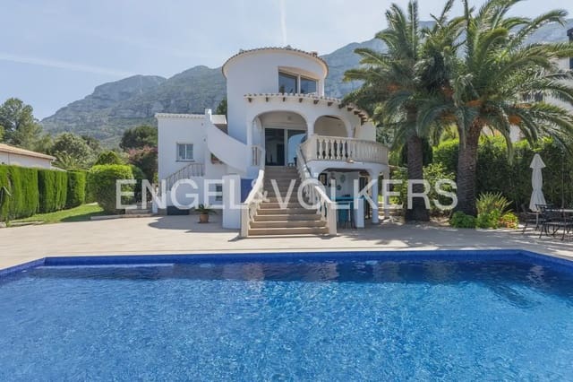 5 sovrum Villa till salu i El Montgó, Dénia med garage - 895 000 € (Ref: 9898325)