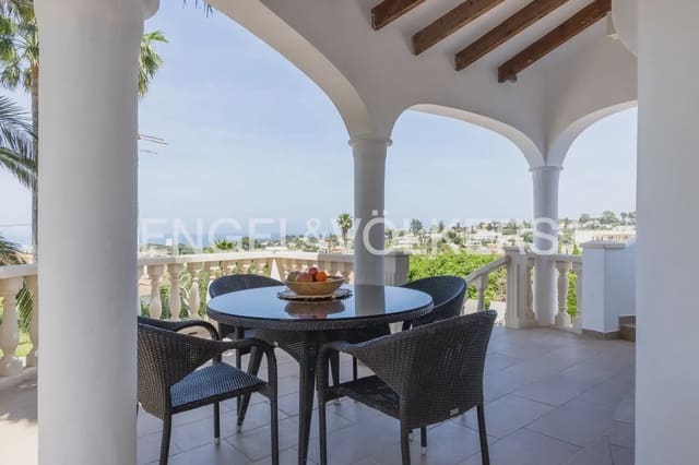 5 sovrum Villa till salu i El Montgó, Dénia med garage - 895 000 € (Ref: 9898325)