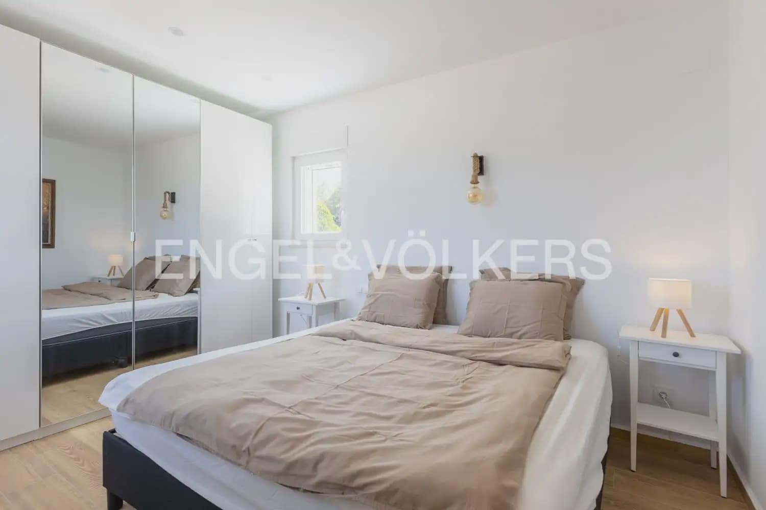 5 soverom Villa til salgs i Denia med garasje - € 895 000 (Ref: 9898325)