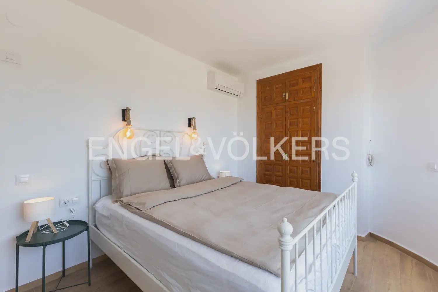 5 soverom Villa til salgs i Denia med garasje - € 895 000 (Ref: 9898325)