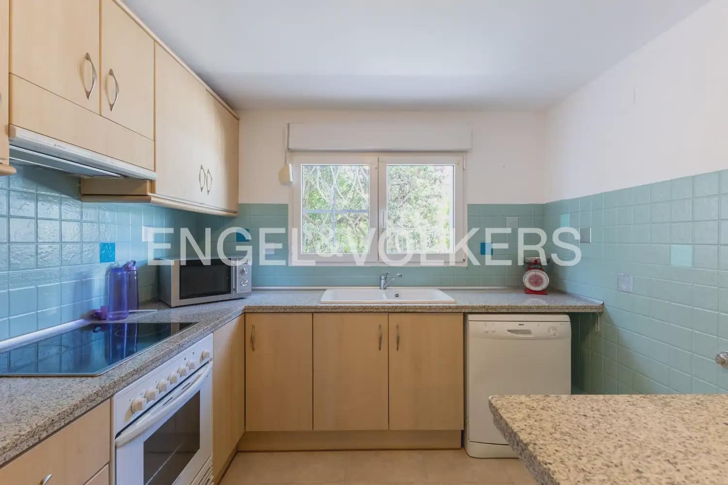 5 soverom Villa til salgs i Denia med garasje - € 895 000 (Ref: 9898325)