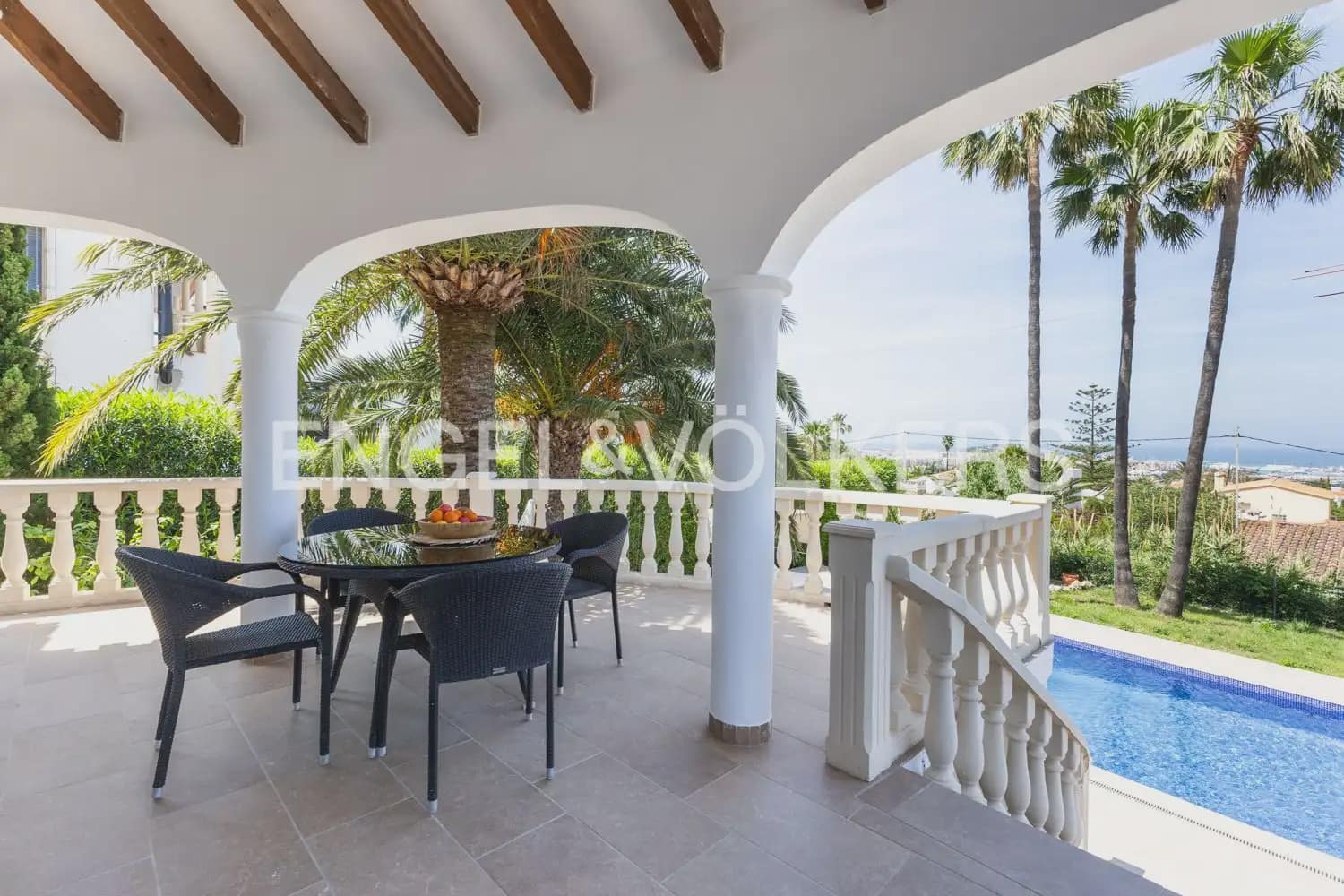 5 soverom Villa til salgs i Denia med garasje - € 895 000 (Ref: 9898325)
