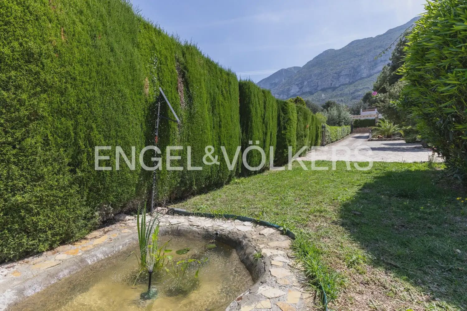5 soverom Villa til salgs i Denia med garasje - € 895 000 (Ref: 9898325)