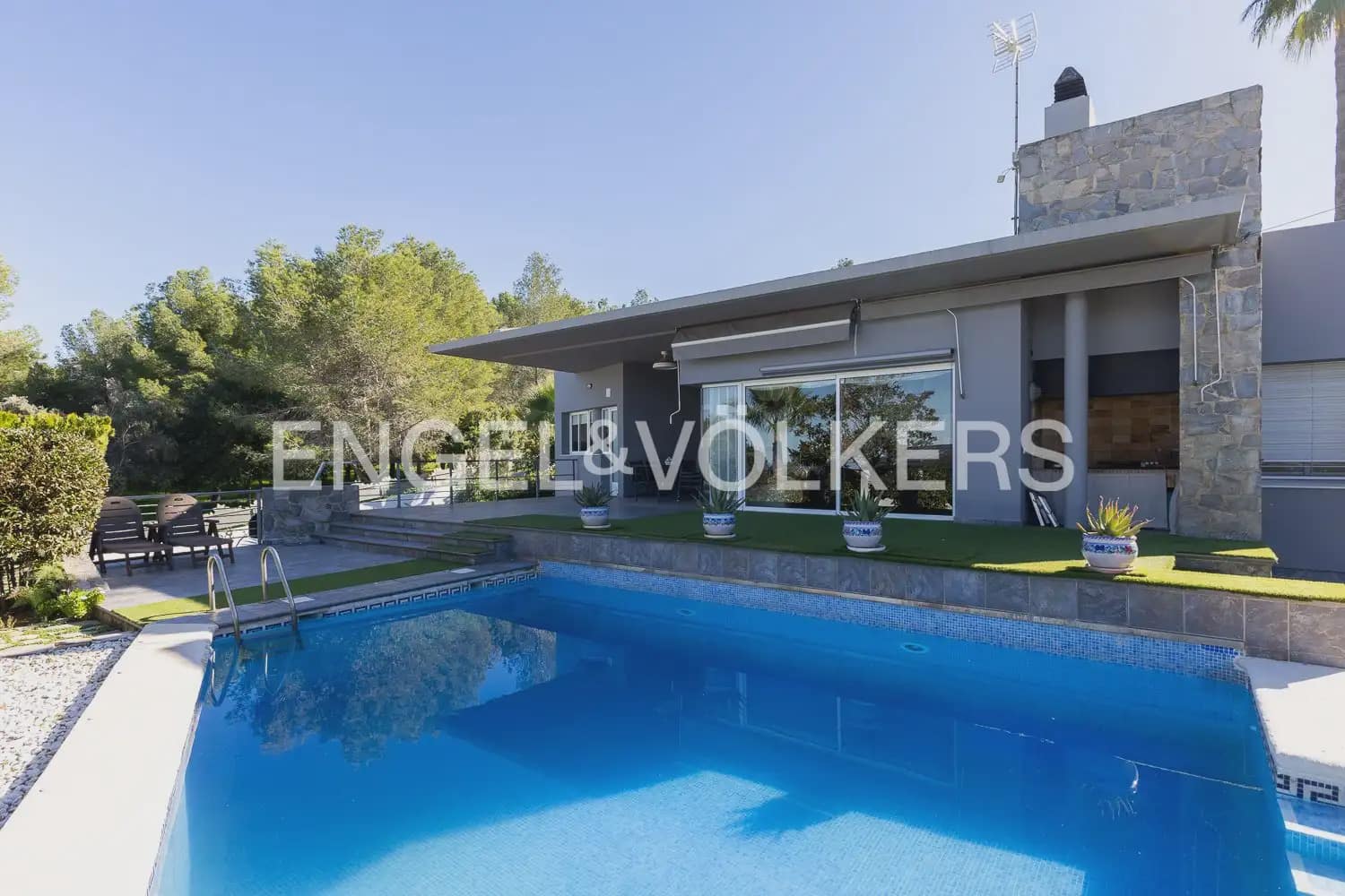 4 camera da letto Villa in vendita in Carcaixent con piscina garage - 585.000 € (Rif: 9898326)