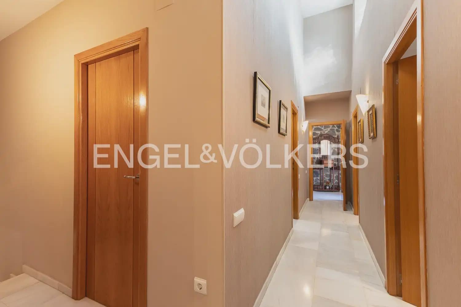 4 camera da letto Villa in vendita in Carcaixent con piscina garage - 585.000 € (Rif: 9898326)