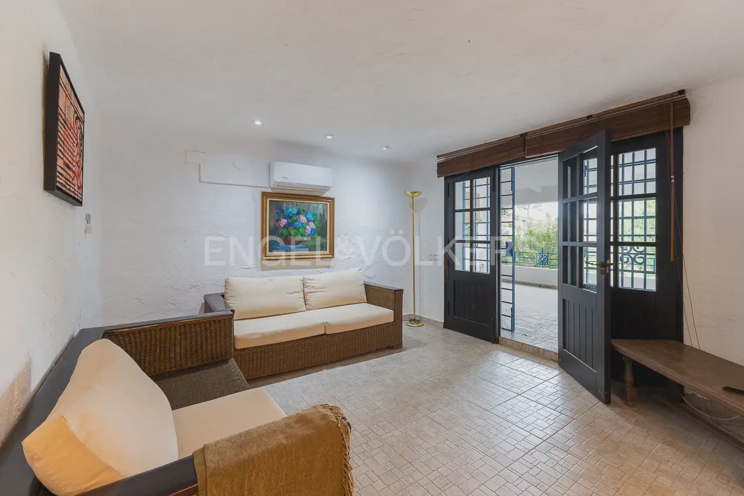 Chalet de 5 habitaciones en Oropesa  en venta con piscina garaje - 950.000 € (Ref: 9898328)