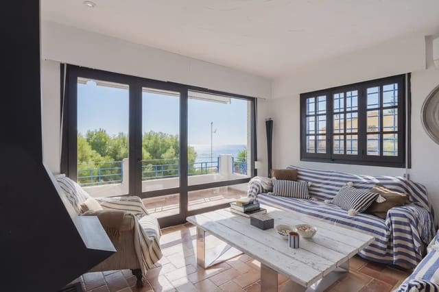 Chalet de 5 habitaciones en Oropesa  en venta con piscina garaje - 950.000 € (Ref: 9898328)